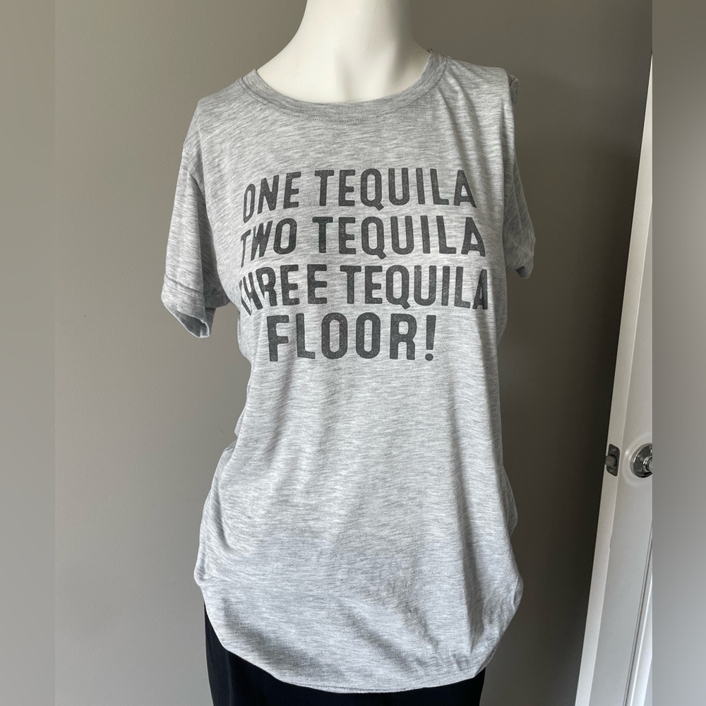 Chillionaire t shirt in XL